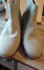 Korte laarzen licht groen  maat 39, Ophalen of Verzenden, Zo goed als nieuw, Groen, Lage of Enkellaarzen