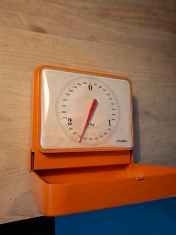 Retro Oranje Vendex Keukenweegschaal - Vintage Design beschikbaar voor biedingen