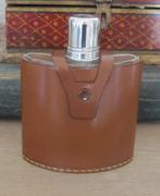 Zakfles - in foudraal van rundleder, Antiek en Kunst, Ophalen of Verzenden