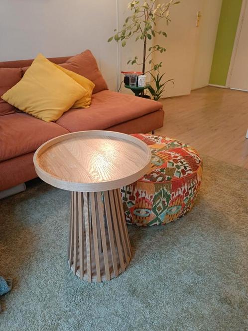 Mooie houten bijzettafel (Japandi), Huis en Inrichting, Tafels | Bijzettafels, Zo goed als nieuw, Rond, Minder dan 55 cm, Hout