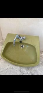 Vintage Groene Wastafel met Kraan, Doe-het-zelf en Verbouw, Sanitair, Ophalen, Gebruikt, Wastafel