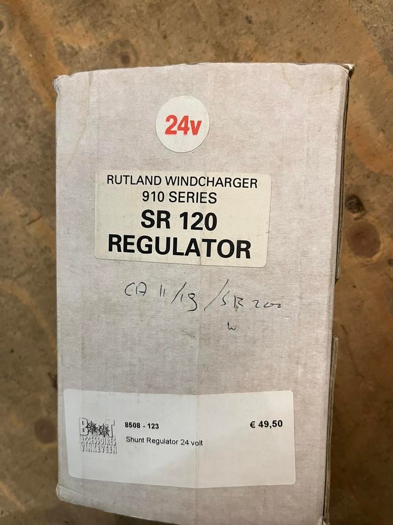 24  V laadgenerator, Ophalen of Verzenden, Zo goed als nieuw, Nb, Nb