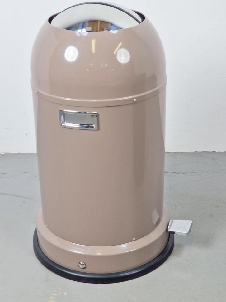 Wesco kickmaster classic line soft 33 liter soft warm grey, Huis en Inrichting, Woonaccessoires | Prullenbakken, Zo goed als nieuw