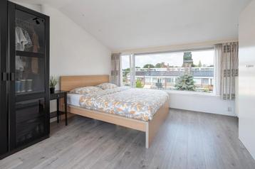 Tweepersoons bed, 160 x 200 cm beschikbaar voor biedingen