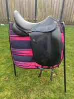 Kentaur 17,5 inch dressuurzadel, Dieren en Toebehoren, Paarden en Pony's | Zadels, Dressuur, ., Ophalen of Verzenden, Zo goed als nieuw