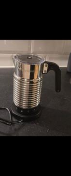 Nespresso Aeroccino 4 Melkopschuimer, Witgoed en Apparatuur, Melkopschuimers, Ophalen of Verzenden, Zo goed als nieuw, Elektrische melkopschuimer
