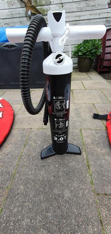Dual Actie Pomp voor snel opblazen. beschikbaar voor biedingen