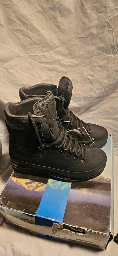 Meindl M2 Goretex Wandelschoenen type 3718-01 in doos, Sport en Fitness, Bergsport en Wandelen, Zo goed als nieuw, Ophalen of Verzenden