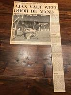 Voetbal krantenartikel Go Ahead Ajax april 1974 Neeskens, Verzamelen, Sportartikelen en Voetbal, Verzenden, Ajax