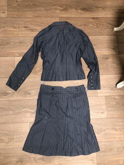Dames pak Mexx mt 38| mist wat knoopjes| zit fijn!, Kleding | Dames, Overige Dameskleding, Gedragen, Ophalen of Verzenden