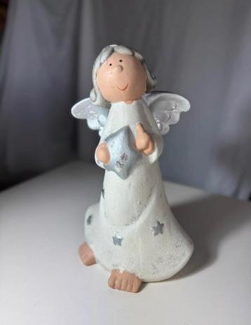 Mooie grote  Engel Wit met Zilver - 32cm hoog beschikbaar voor biedingen