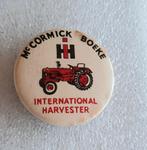 Oude button van IH, INTERNATIONAL HARVESTER  TRACTOR, Verzenden, Gebruikt, Overige onderwerpen