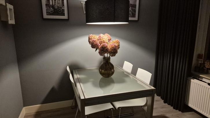 Glazen Eettafel met 2 Stoelen, Huis en Inrichting, Tafels | Eettafels, Zo goed als nieuw, 100 tot 150 cm, Vier personen, Vierkant