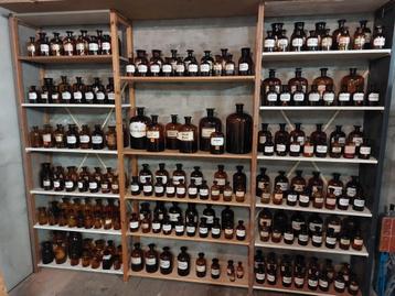 Antieke Apothekersflessen Collectie beschikbaar voor biedingen