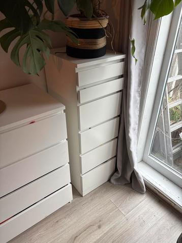 Ikea Ladekast met Spiegel & Sieraden compartiment beschikbaar voor biedingen