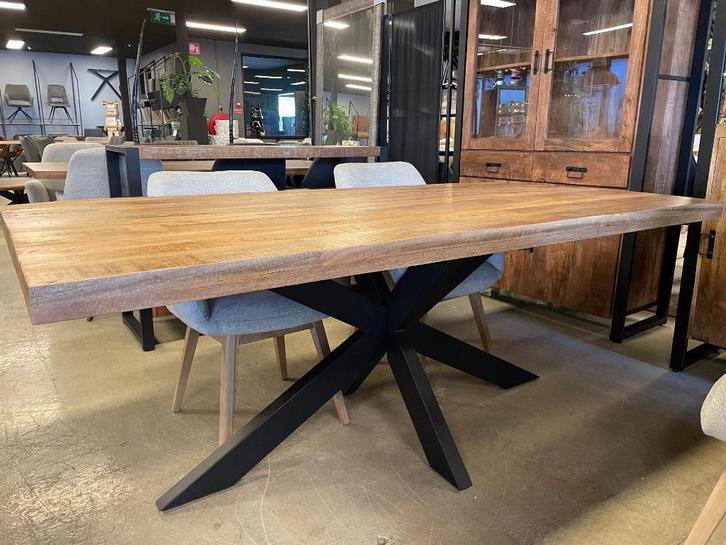 LEEGVERKOOP SPINPOOT ZWART MANGO RECHTE TAFEL 339 CHEFMEUBEL, Huis en Inrichting, Stoelen, Nieuw, Vijf, Zes of meer stoelen, Hout