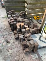 Gratis afhalen: cobble stones, Ophalen, Beton, 10 m² of meer, Klinkers
