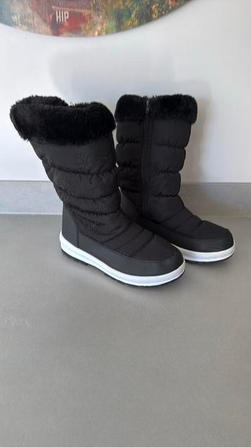 Snowboots maat 38 z.g.a.n. beschikbaar voor biedingen