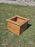 Robuuste plantenbak - zelfgemaakt van gerecycled hout, Overige materialen, Minder dan 60 cm, Zo goed als nieuw, Overige vormen