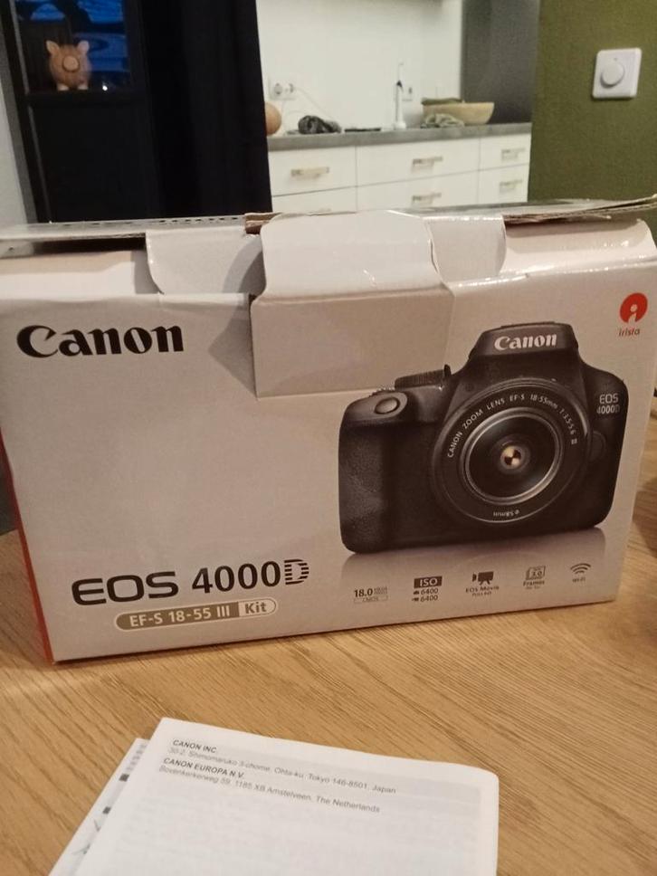 Spiegelreflexcamera Canon Eos 4000D, Audio, Tv en Foto, Fotocamera's Digitaal, Zo goed als nieuw, Spiegelreflex, Canon, 8 keer of meer
