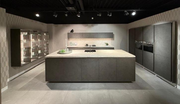 Pronorm designkeuken – Vierdelig architecturaal meesterstuk, Huis en Inrichting, Keuken | Complete keukens, Nieuw, Overige typen