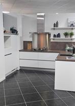 Showroomkeuken greeploos, Huis en Inrichting, Keuken | Complete keukens, Ophalen, Nieuw, Wit, Greeploos