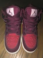 Air Jordan 1 MID SE (GS) maat 37.5, Ophalen of Verzenden, Zo goed als nieuw, Schoenen
