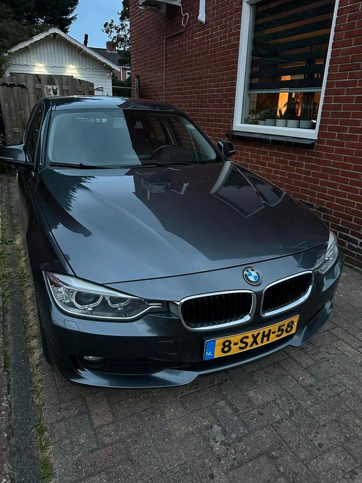 BMW 3-Serie 2.0 320D EDE Touring 2013 Grijs, Auto's, BMW, Particulier, 3-Serie, Diesel, A, Stationwagon, Handgeschakeld, Origineel Nederlands