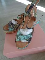 Alma & Pena snake wedges, hoge sandalen, suede, 39, NIEUW, Alma & Pena, Nieuw, Schoenen met hoge hakken, Verzenden