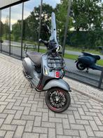 Vespa sprint full option (mat grijs), Ophalen, Zo goed als nieuw, Benzine
