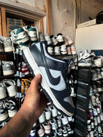 Nike Dunk Low Georgetown 43 beschikbaar voor biedingen