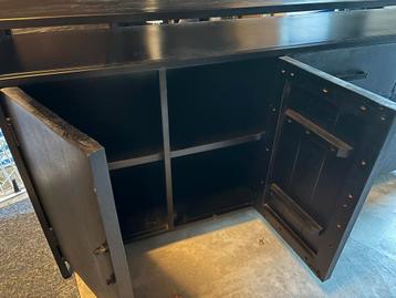 Zwarte Dressoir/Opbergkast - Hout & Aluminium beschikbaar voor biedingen