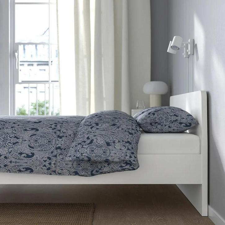 Ikea bed Aksvoll, Huis en Inrichting, Slaapkamer | Bedden, Zo goed als nieuw, Eenpersoons, 90 cm, Hout, Wit, Ophalen of Verzenden