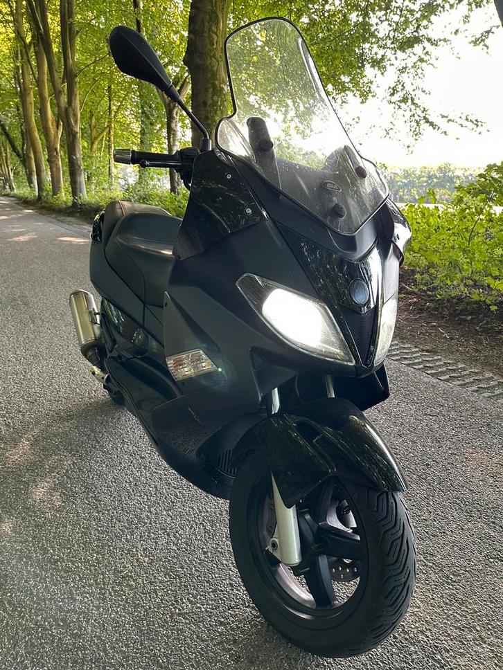 Gilera Nexus 300cc Motorscooter Akrapovic Malossi, Fietsen en Brommers, Brommeronderdelen | Algemeen, Ophalen