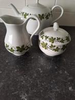 Ontbijt servies  compleet, Antiek en Kunst, Antiek | Servies los, Ophalen of Verzenden