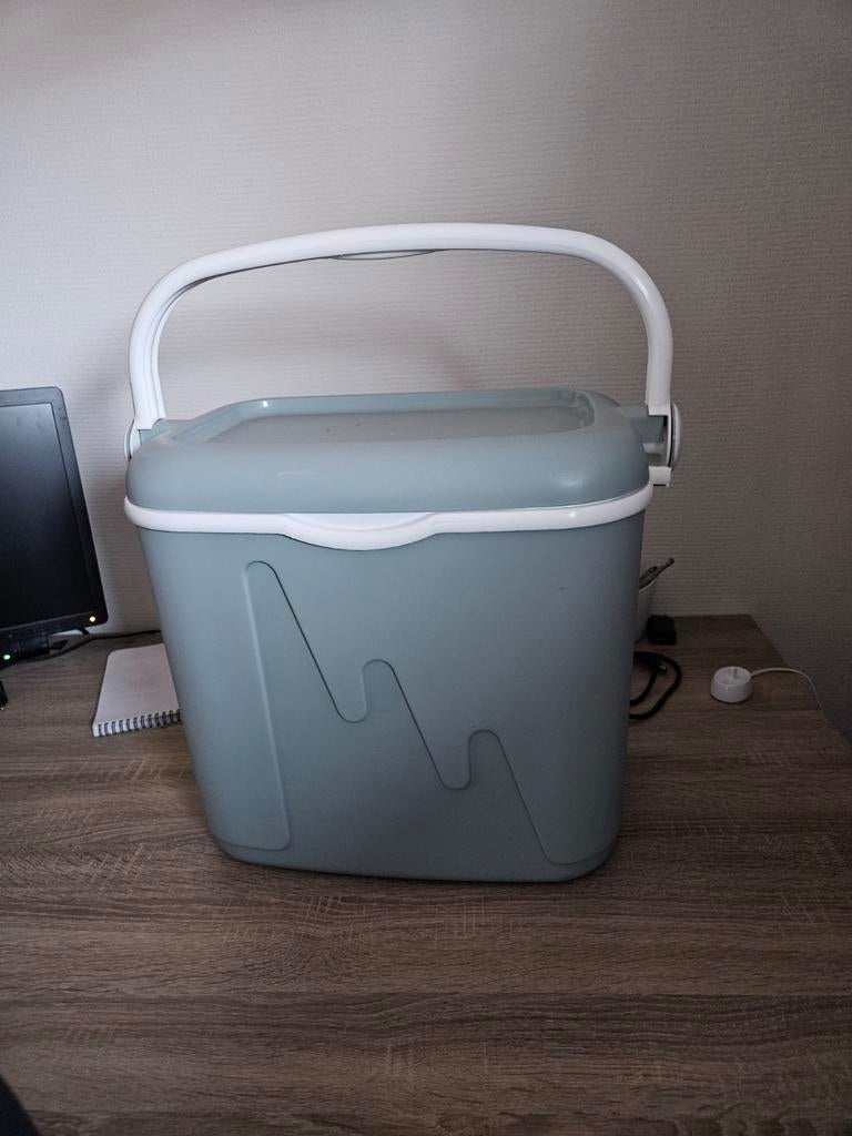 Nieuwe Curves Koelbox - 32L Grijs, Caravans en Kamperen, Koelboxen, Ophalen of Verzenden, Nieuw, Koelbox, Koelelement