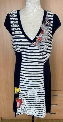 Exquiss jurk maat M, Kleding | Dames, Jurken, Zo goed als nieuw, Maat 38/40 (M), Overige kleuren, Boven de knie, Ophalen of Verzenden