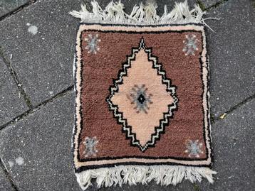 Vintage Berber Tapijtje beschikbaar voor biedingen