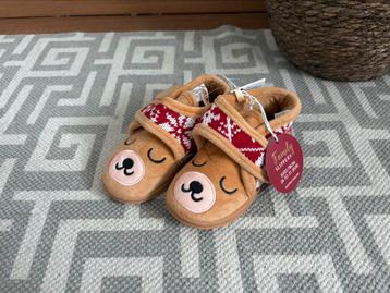 kinderschoenen 24/25 NEW / Kids shoes beschikbaar voor biedingen