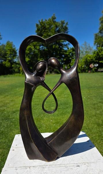 DUBBEL HART / BRONZEN BEELD/ KOPPEL beschikbaar voor biedingen