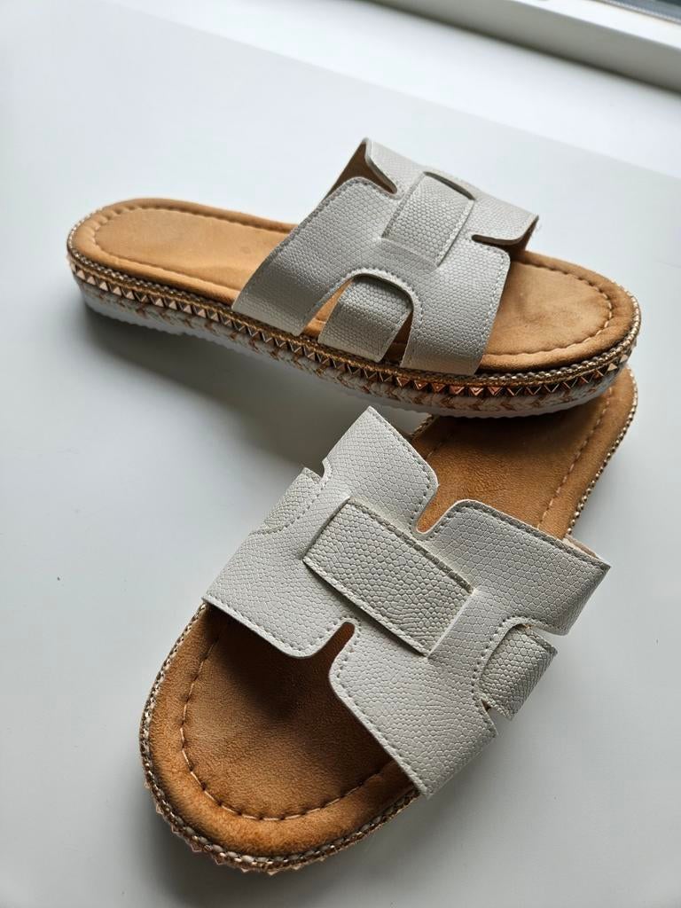 Nieuwe slippers Maat 39, Slippers, Wit, Nieuw, Ophalen of Verzenden