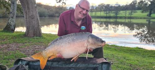 Karpervissen va Krokus 15  febr op domein midden Frankrijk, Watersport en Boten, Hengelsport | Karpervissen, Ophalen of Verzenden