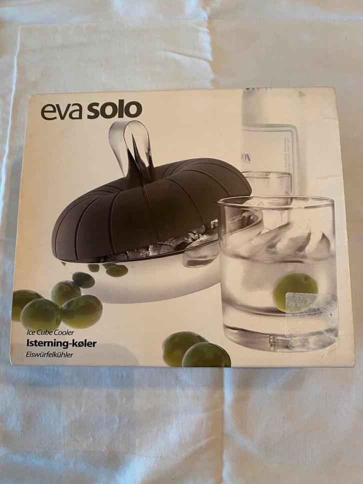 Eva Solo ijsblokjesmaker in doos, Huis en Inrichting, Woonaccessoires | Overige, Gebruikt, Ophalen of Verzenden
