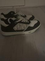 B27, Ophalen of Verzenden, Zo goed als nieuw, Zwart