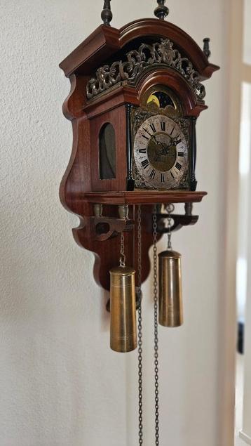 hangklok vintage beschikbaar voor biedingen