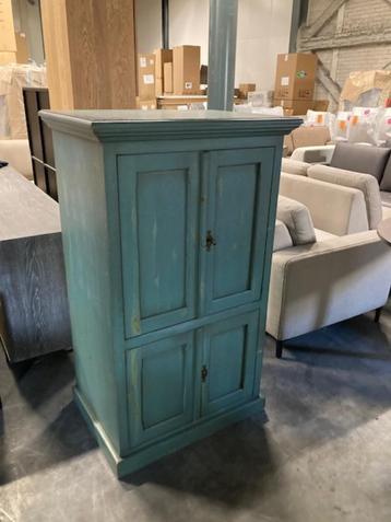 kastje hout curiosa brocante groen blauw landelijk beschikbaar voor biedingen