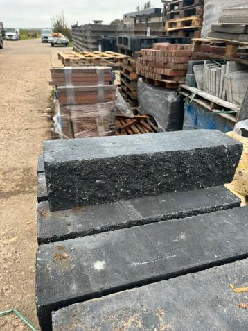 Gebroken blok 15x15x60cm 9st beschikbaar voor biedingen