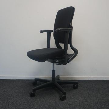 Ahrend 230 Bureaustoel Zwart | Hoge rug | Refurbished beschikbaar voor biedingen