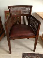 Klassieke stoel in nieuwstaat, Ophalen, Bruin, Klassiek, Zo goed als nieuw