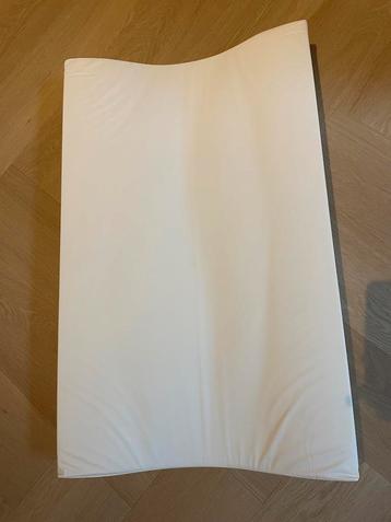 Dik en comfortabel aankleedkussen Bébé-Jou beschikbaar voor biedingen